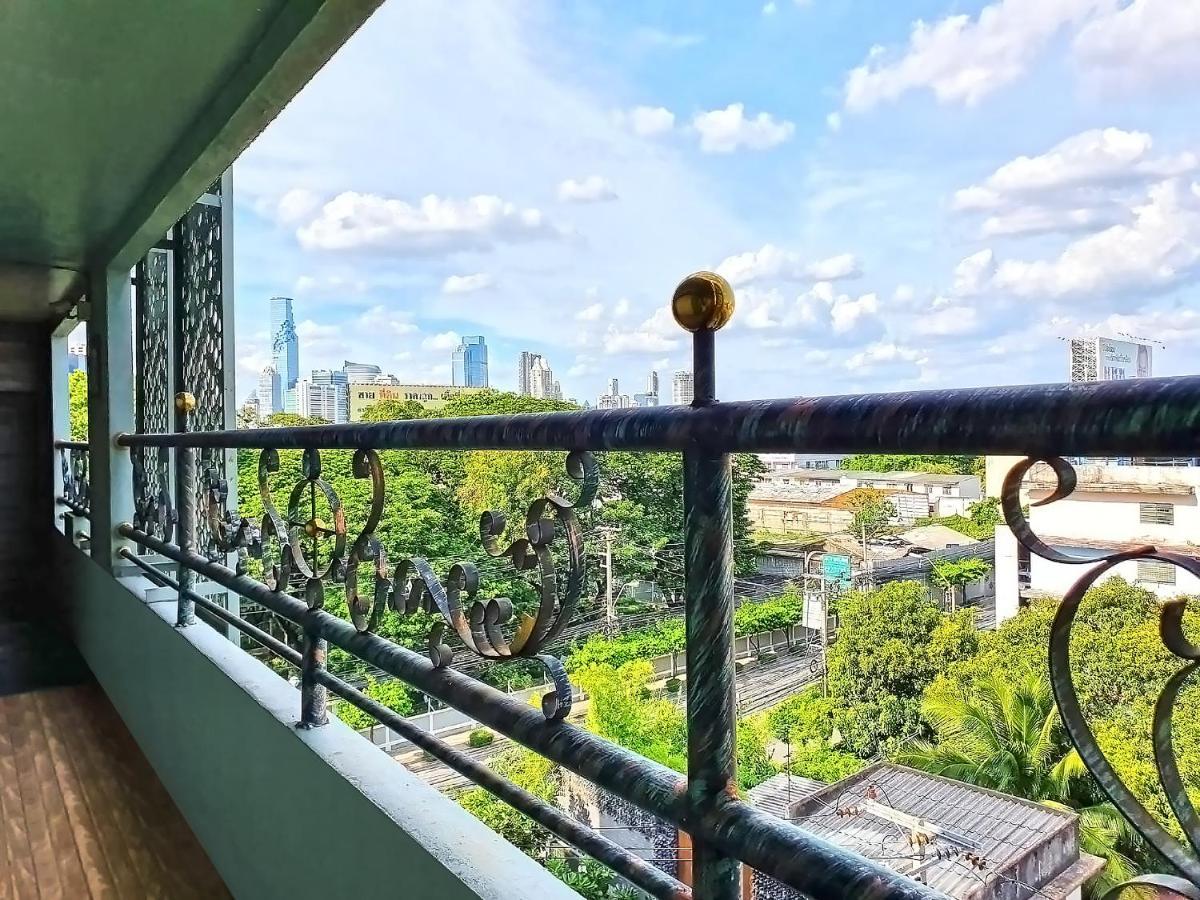 曼谷 蒙大拿沙东旅馆酒店 外观 照片